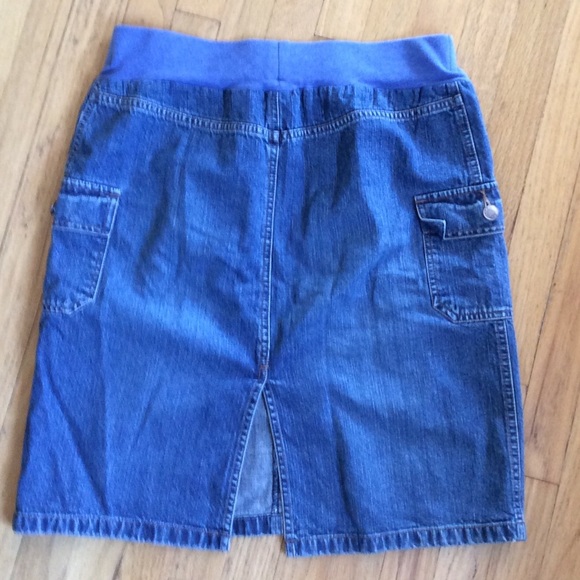 Maternity jean skirt - Picture 2 of 3